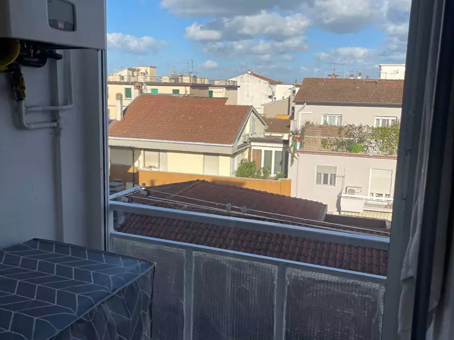 Immagine 7 di Appartamento in affitto  a Pontedera