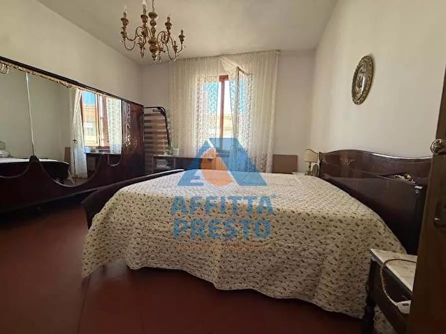 Immagine 2 di Camera in affitto  a Empoli