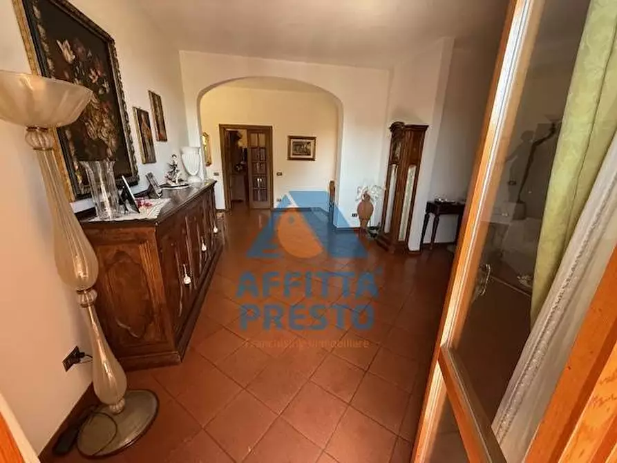 Immagine 18 di Camera in affitto  a Empoli