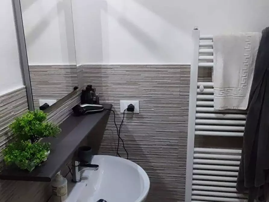 Immagine 5 di Appartamento in affitto  a Pisa