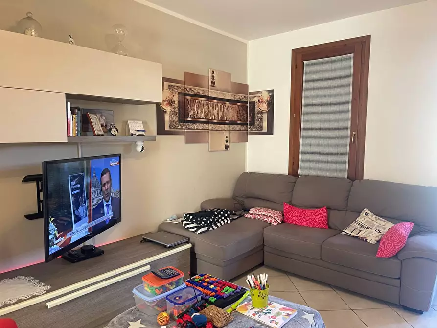 Immagine 2 di Appartamento in vendita  a Fucecchio