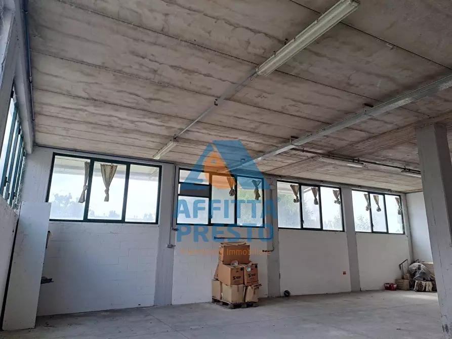 Immagine 4 di Laboratorio in affitto  a Empoli