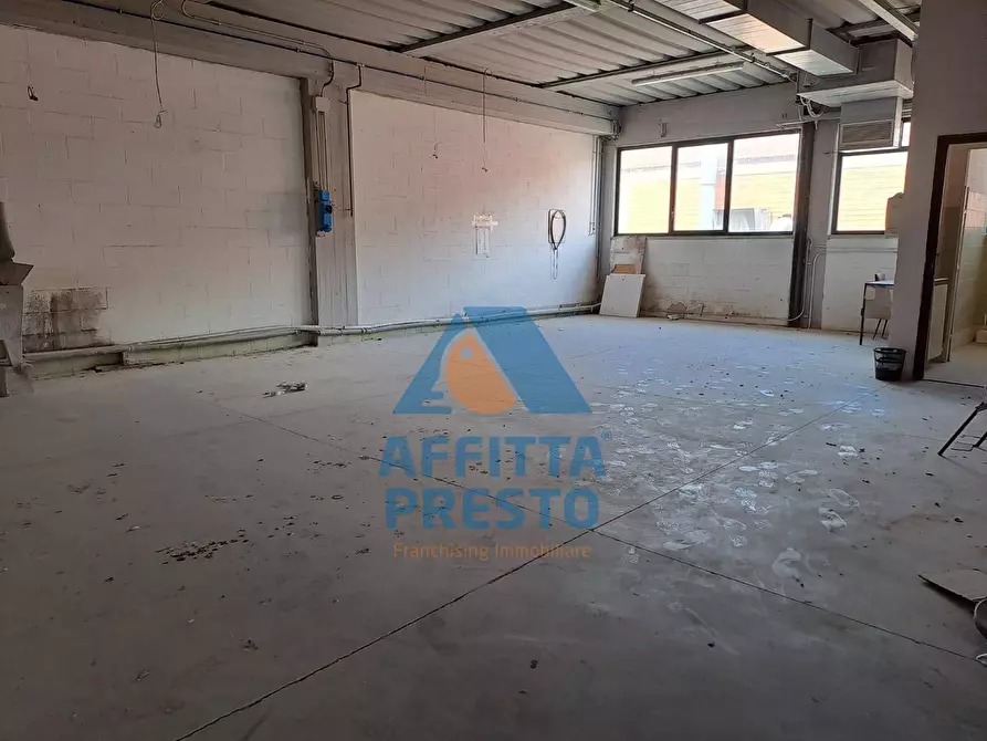 Immagine 11 di Laboratorio in affitto  a Empoli