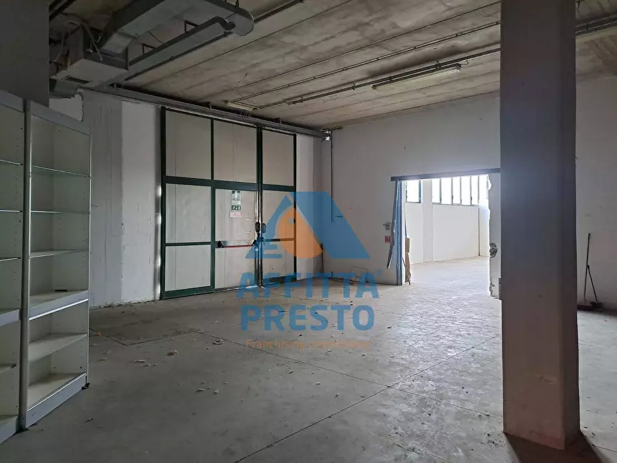 Immagine 1 di Laboratorio in affitto  a Empoli