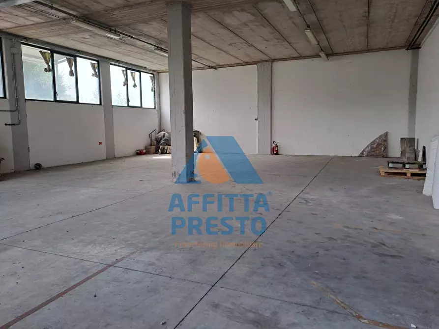 Immagine 14 di Laboratorio in affitto  a Empoli