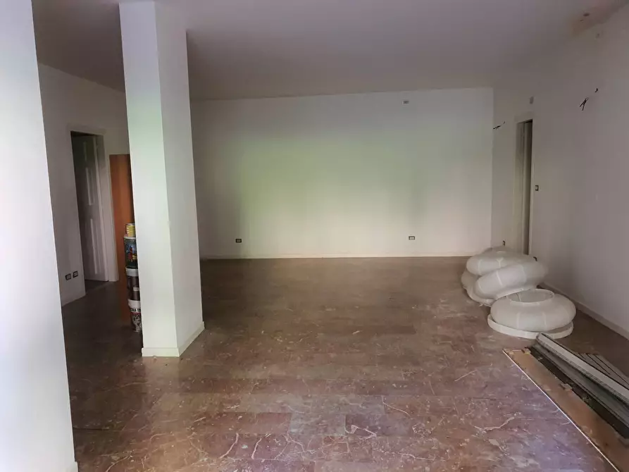 Immagine 5 di Appartamento in vendita  a Firenze