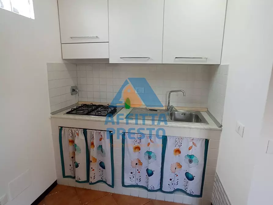 Immagine 4 di Magazzino in vendita  a Empoli