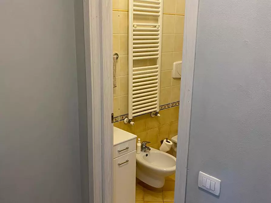 Immagine 19 di Appartamento in affitto  a Firenze