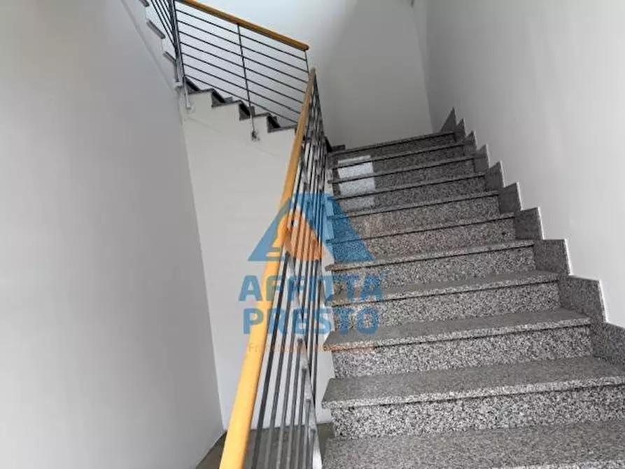 Immagine 8 di Attività commerciale in affitto  a San Miniato