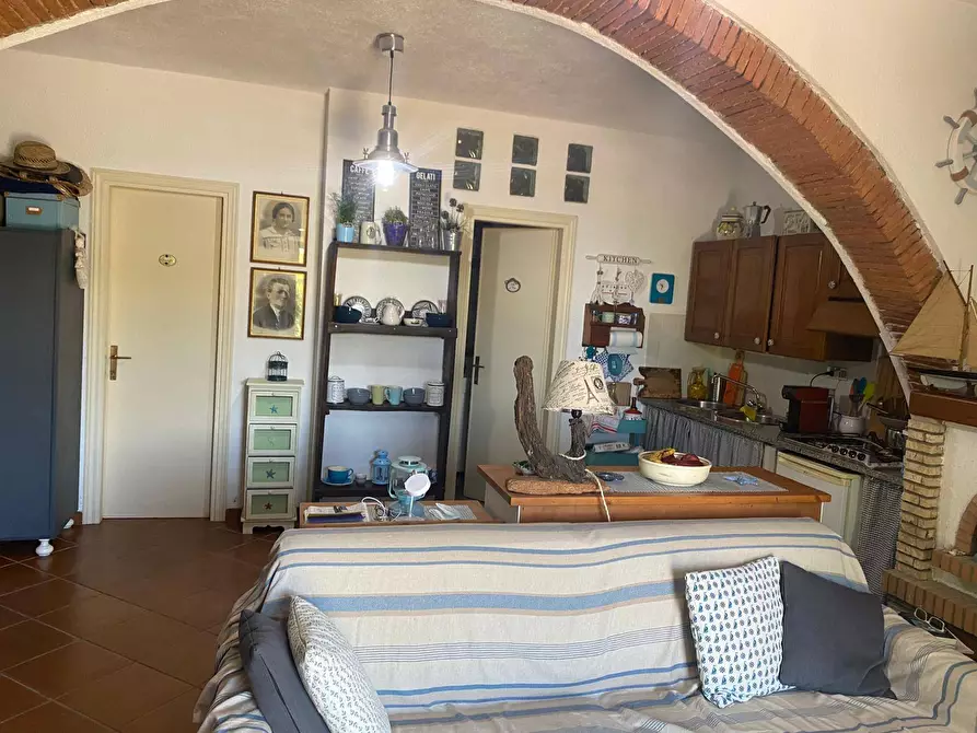 Immagine 10 di Appartamento in vendita  a Marciana Marina