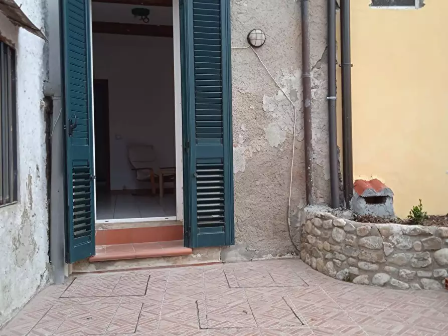 Immagine 10 di Appartamento in vendita  a Scandicci