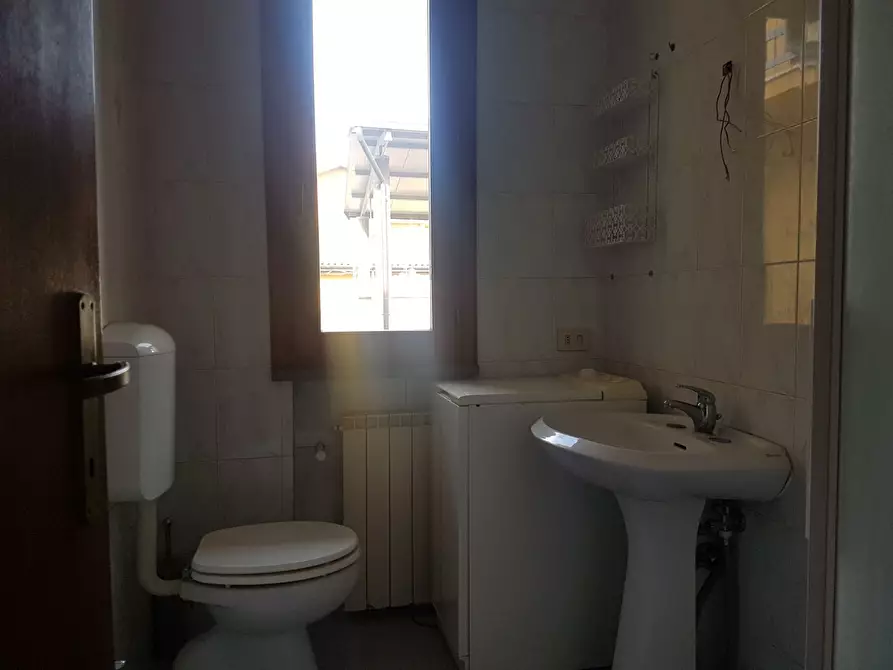 Immagine 10 di Appartamento in vendita  a Empoli