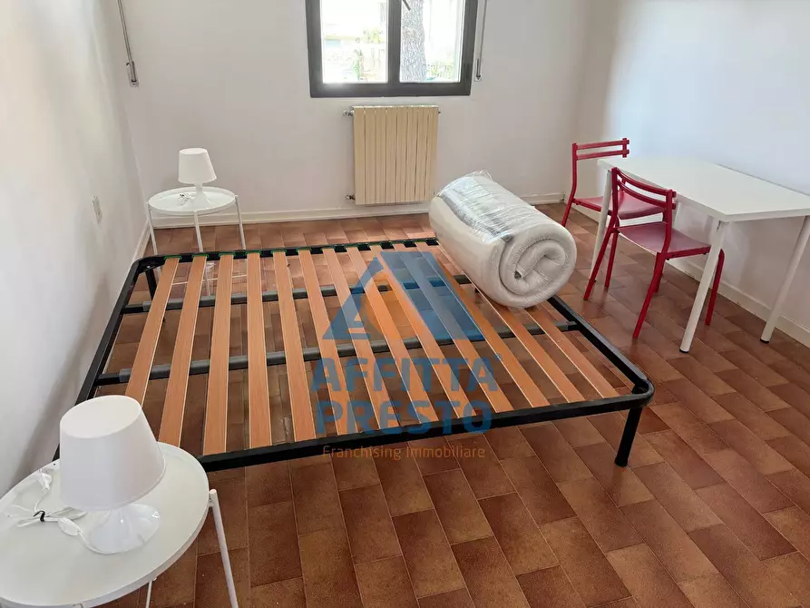 Immagine 3 di Camera in affitto  a Empoli