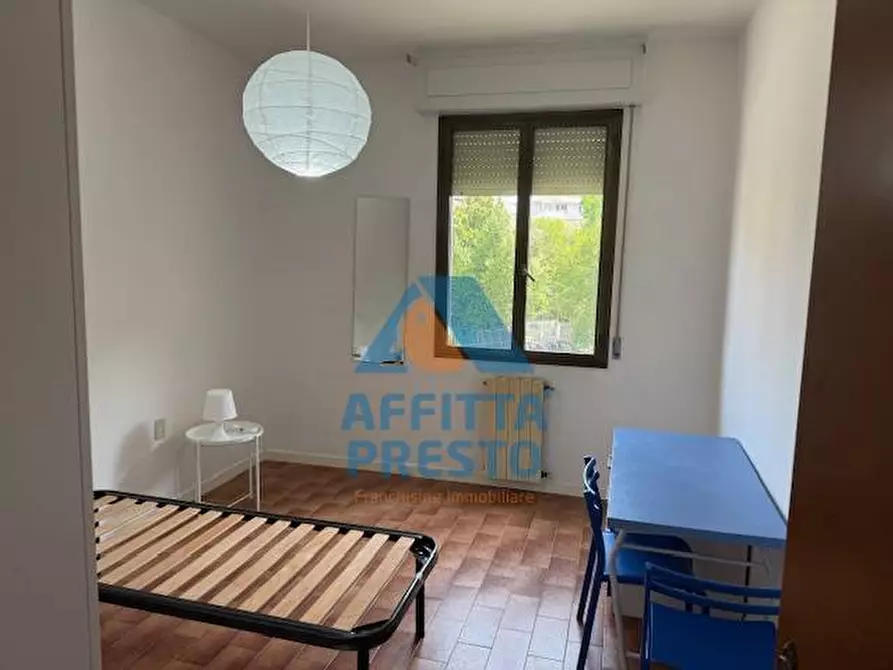 Immagine 2 di Camera in affitto  a Empoli