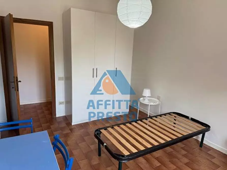 Immagine 4 di Camera in affitto  a Empoli