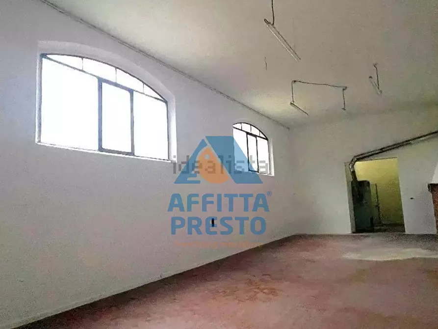 Immagine 8 di Capannone industriale in affitto  a Empoli