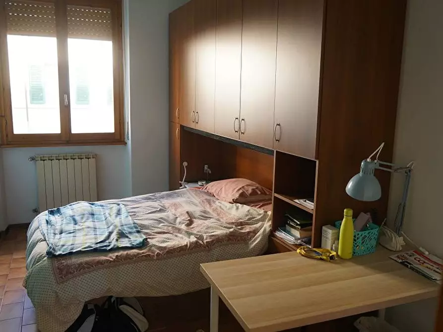 Immagine 1 di Camera in affitto  a Firenze
