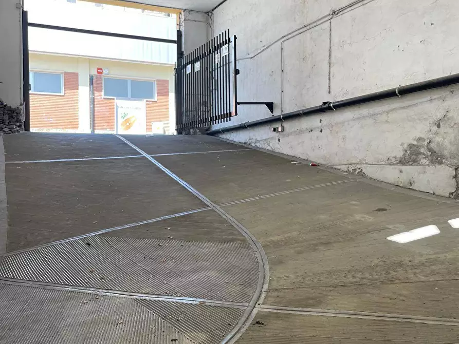 Immagine 8 di Box auto in affitto  in Via Platis 11 a Chivasso