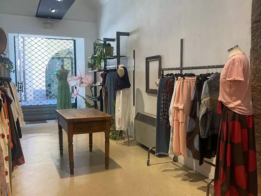 Immagine 8 di Negozio in affitto  in VIA TORINO 48 a Chivasso