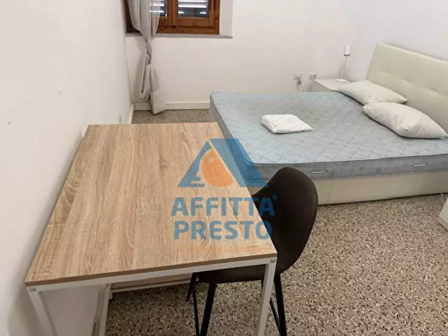 Immagine 5 di Camera in affitto  a Empoli