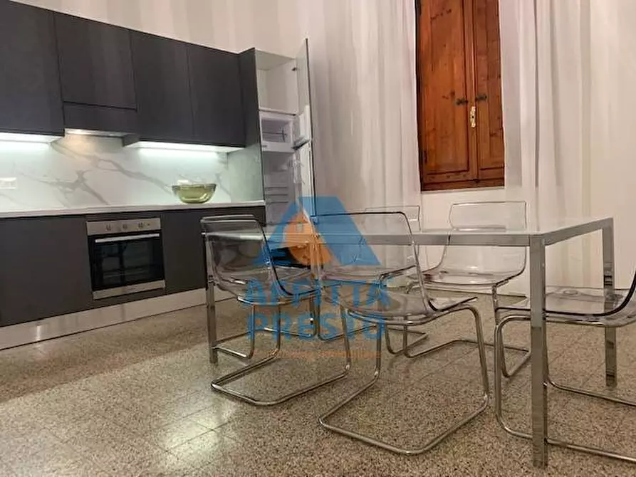 Immagine 7 di Camera in affitto  a Empoli