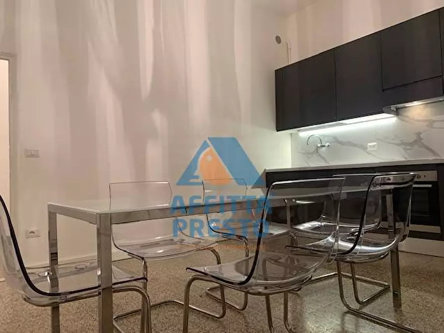 Immagine 10 di Camera in affitto  a Empoli