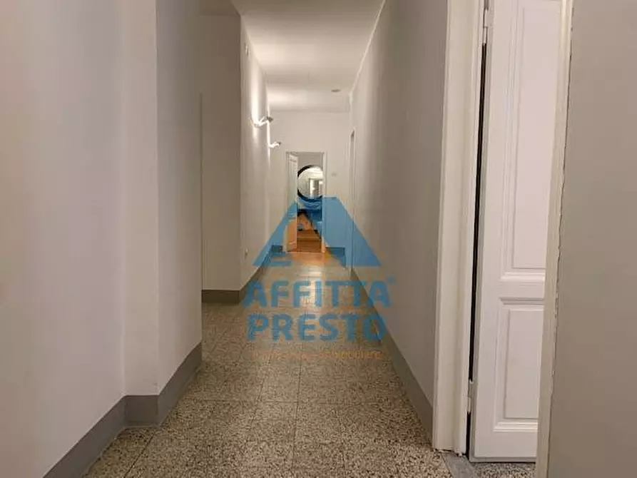 Immagine 14 di Camera in affitto  a Empoli