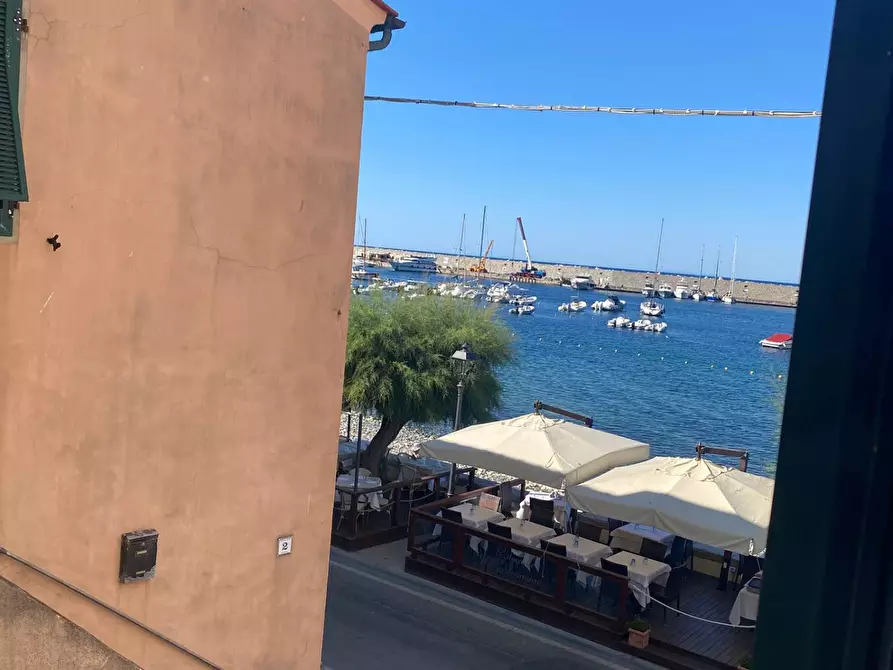 Immagine 9 di Appartamento in vendita  a Marciana Marina