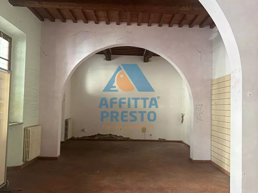 Immagine 1 di Attività commerciale in affitto  a Fucecchio