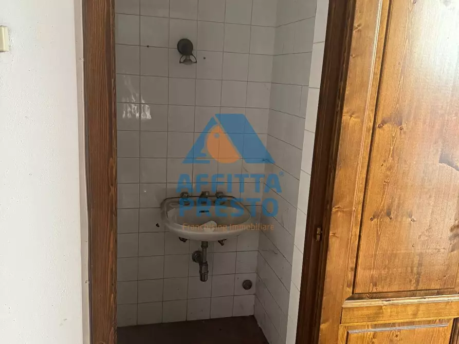 Immagine 7 di Attività commerciale in affitto  a Fucecchio