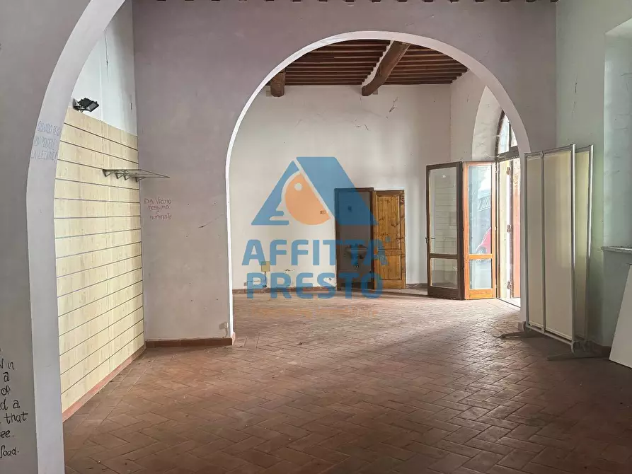 Immagine 3 di Attività commerciale in affitto  a Fucecchio
