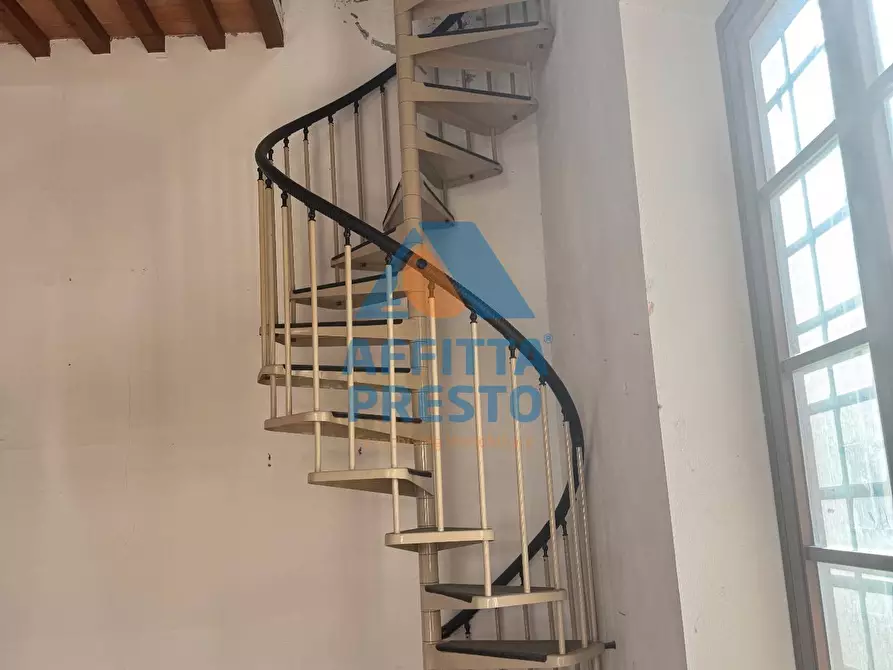 Immagine 5 di Attività commerciale in affitto  a Fucecchio