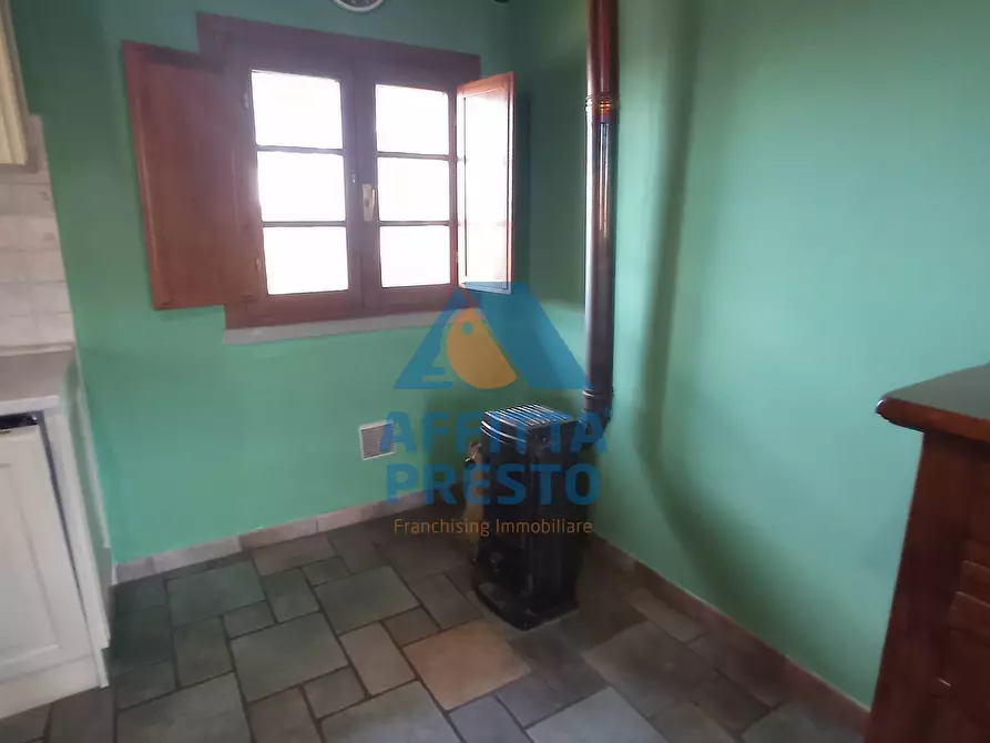 Immagine 4 di Appartamento in affitto  a Capraia E Limite