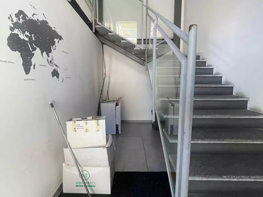 Immagine 20 di Ufficio in affitto  in Via Teodoro 1 a Chivasso