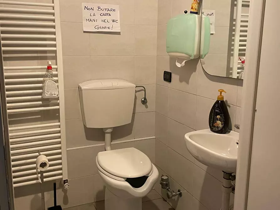 Immagine 25 di Ufficio in affitto  in Via Teodoro 1 a Chivasso