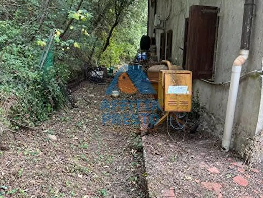 Immagine 14 di Appartamento in vendita  a Lastra A Signa