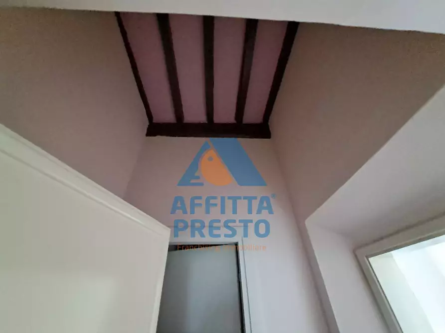 Immagine 2 di Camera in affitto  a Empoli