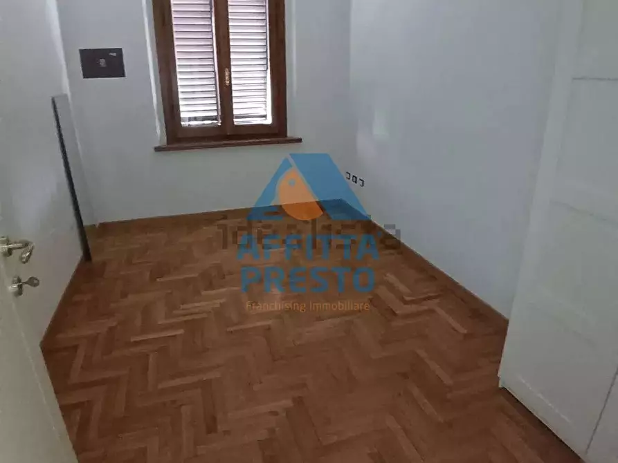 Immagine 13 di Appartamento in affitto  a Empoli