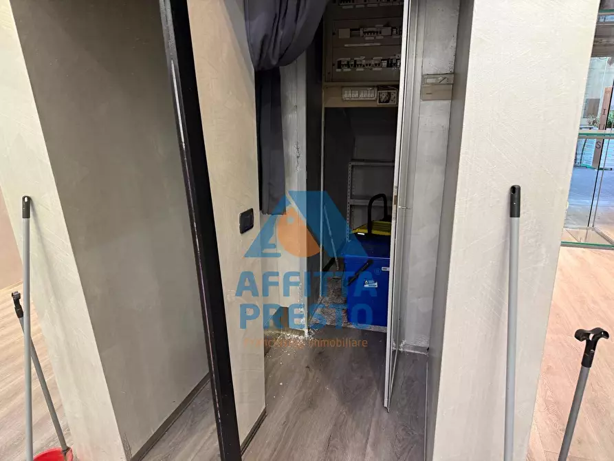 Immagine 4 di Attività commerciale in affitto  a Empoli