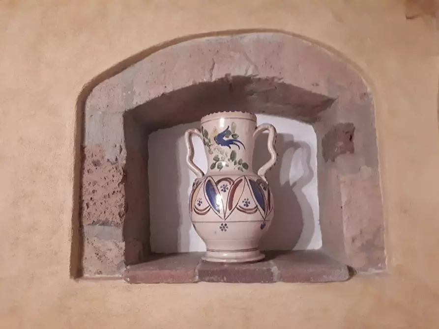 Immagine 10 di Appartamento in vendita  a Pitigliano