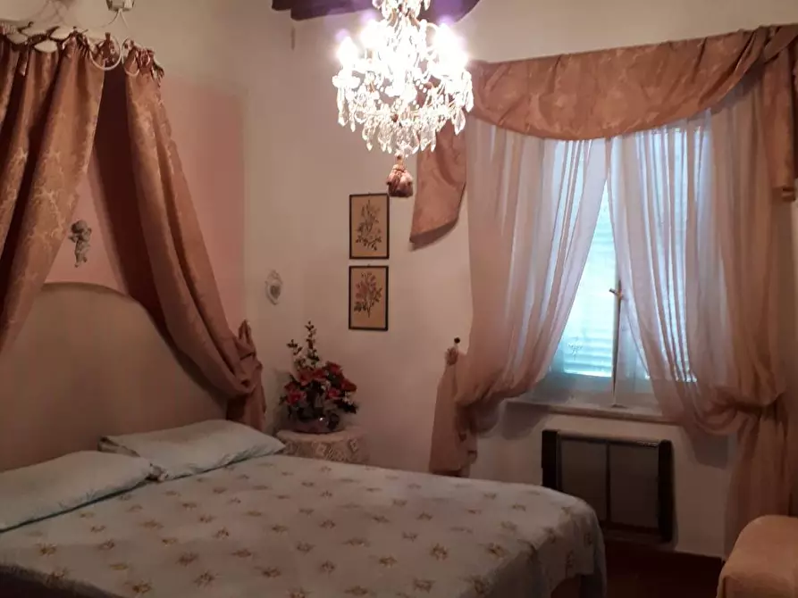 Immagine 16 di Appartamento in vendita  a Pitigliano