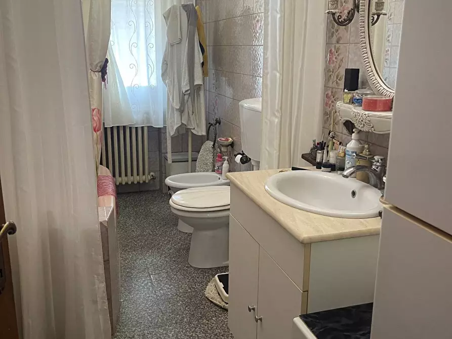 Immagine 11 di Appartamento in affitto  a Empoli