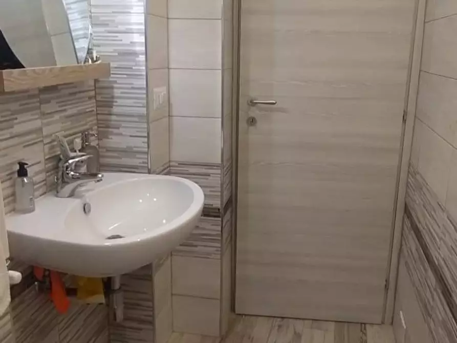 Immagine 4 di Appartamento in affitto  a Montelupo Fiorentino