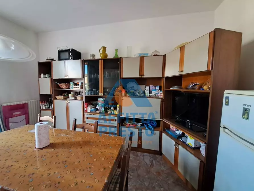 Immagine 3 di Camera in affitto  a Empoli