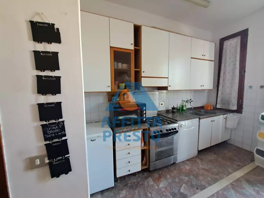 Immagine 4 di Camera in affitto  a Empoli