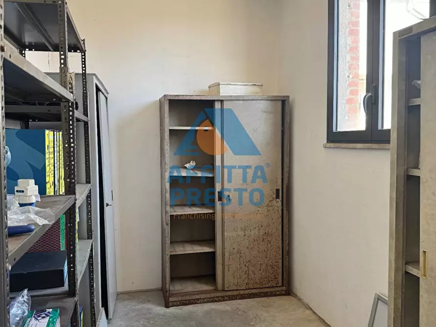 Immagine 8 di Capannone industriale in affitto  a Santa Croce Sull'arno