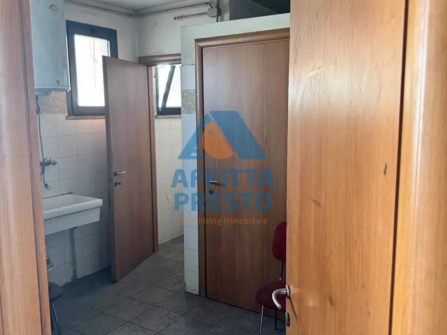 Immagine 9 di Capannone industriale in affitto  a Santa Croce Sull'arno