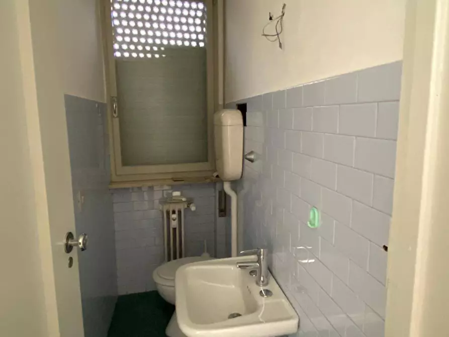 Immagine 7 di Ufficio in affitto  a Udine