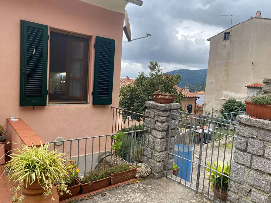 Immagine 13 di Appartamento in vendita  a Marciana