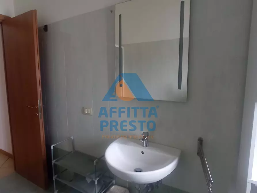 Immagine 12 di Appartamento in affitto  a Santa Croce Sull'arno